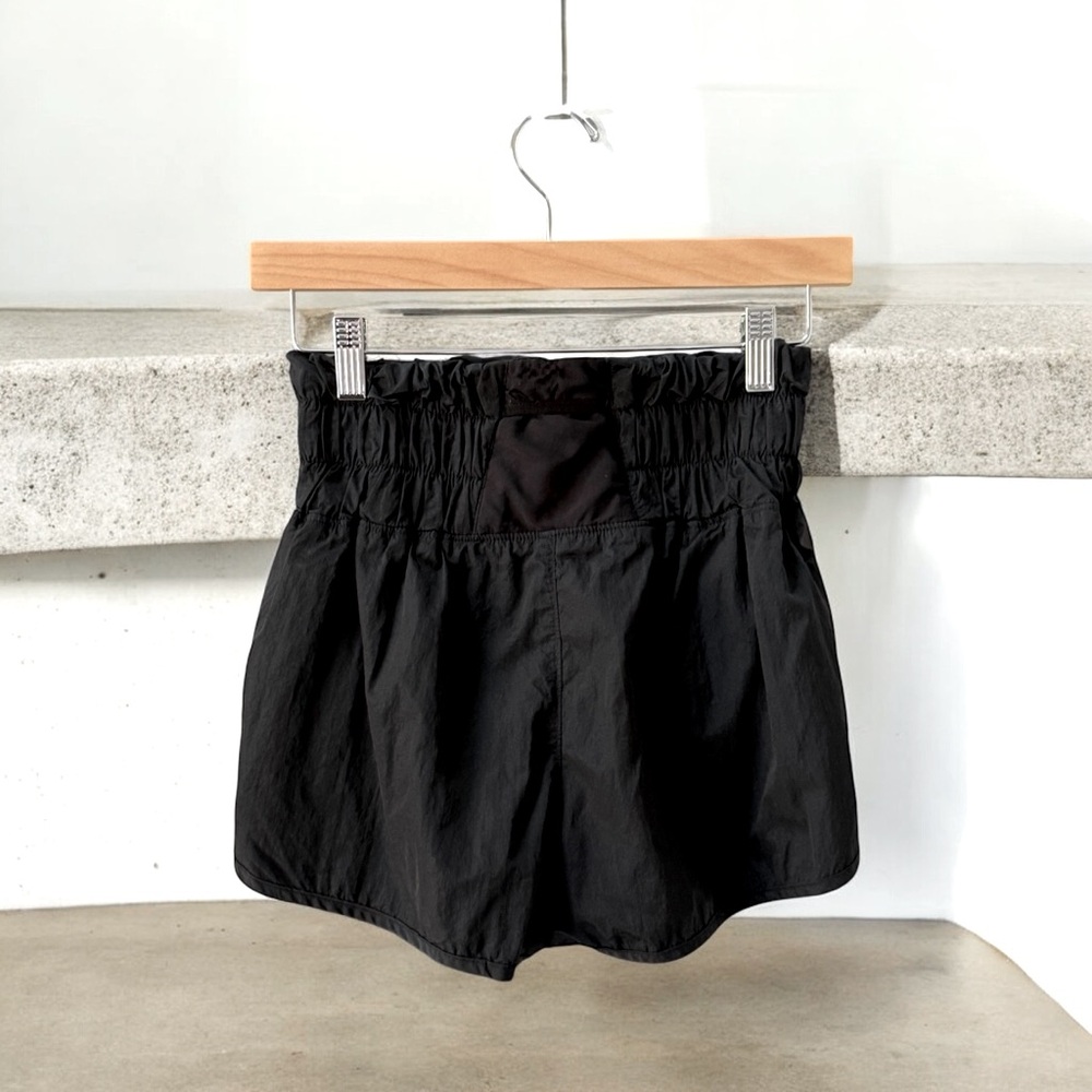 Free People Movement Women’s Black Shorts! Small! - Picture 4 of 6